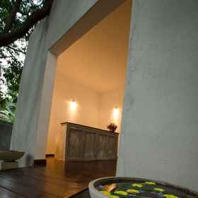 Interior entrance 1 Clio Bolgoda, SaDev Restaurant & Cafe Hotels