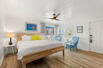 Others 4 Inn on the Beach