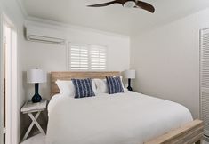 Others 2 Inn on the Beach