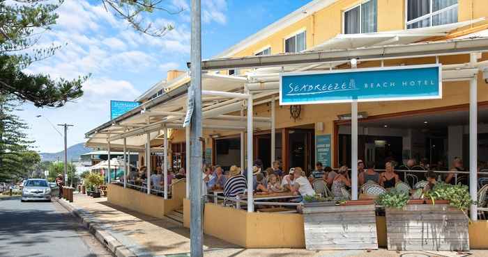 Khác Seabreeze Beach Hotel