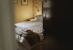 Others 4 The White Lion Inn