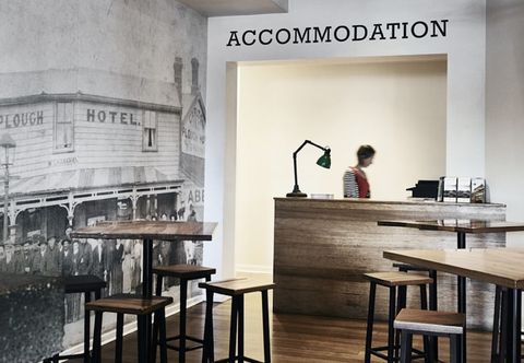 Lainnya Plough Hotel