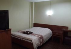 Others 3 Orchid Place