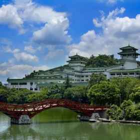 Primary image 1 โรงแรมกุ้ยหลินพาร์ค, โรงแรม & ที่พัก ห้องสมุดมหาวิทยาลัยครูกว่างซี วิทยาเขตยู่ไฉ