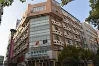 Lain-lain GreenTree Inn BengBu HuaiHe Road Pedestrian Street Hotel