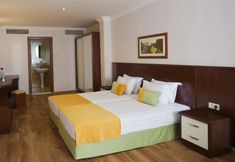 其他 5 Side Bella Luna