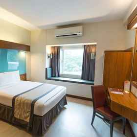 Primary image 1 ไมโครเทล บาย วินด์แฮม อัพเทคโนฮับ, โรงแรม & ที่พัก Hobby Stadium