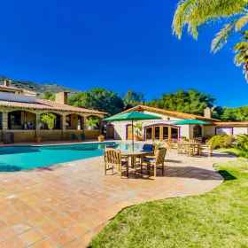 Primary image 1 Vineyard Hacienda, Hotel San Diego County