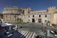 Khác Hostal Restaurante Puerta del Alcázar