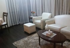 Others 5 Excellent Service Suites at Times Square
