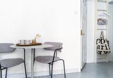 Others 3 Central studio with spacious bathroom