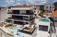 Others Viva-by the Sea-garden Terraces Seget Vranjica