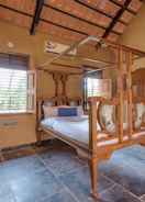 Room CosmicStays Rustic Elegance-Modern Wada Style Home