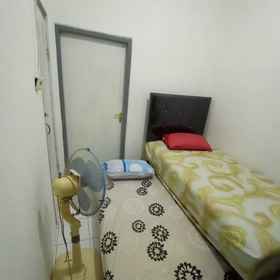 ห้องพัก 1 Sewa Rumah Harian di Bandung 3 Kamar, Taman Sari Bukit Bandung Blok 2 No 2 Kelurahan Sindangjaya Kecamatan Mandalajati Kota Bandung Hotels