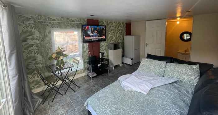 Lainnya Lovely 1-bed Studio in Bristol