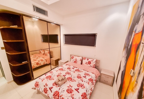 Others Luxury Saint Lazarus Apartment