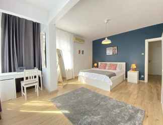 Lainnya 2 Stylish Flat Near Bagdat Street in Kadikoy