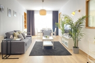 อื่นๆ Stylish Flat Near Bagdat Street in Kadikoy