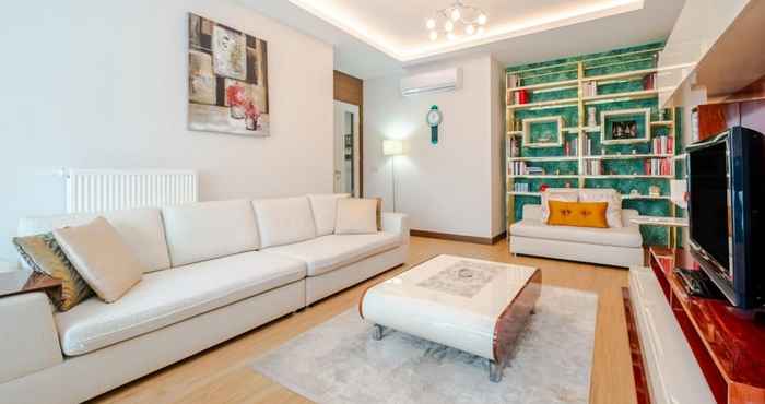 Others Elegant Flat With Balcony in Kartal