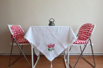 其他 4 Flat With Two Living Rooms and Balcony in Uskudar