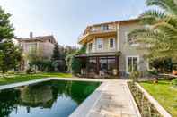 Others Charming Villa With Pool and Garden in Gebze