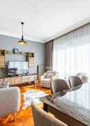 Imej utama Stylish Flat Near Popular Attractions in Moda