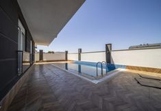 기타 2 Charming Apartment With Pool in Muratpasa Antalya