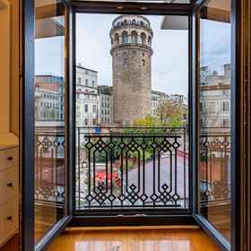 Room 1 Exceptional Flat With Galata Tower View in Beyoglu, Princes' Island - Tours & Tickets Hotels