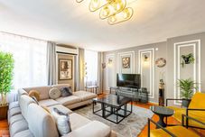 Lain-lain Flat With Excellent Location in Nisantasi