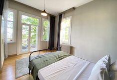 기타 2 Flat With Balcony and Bosphorus View in Beyoglu