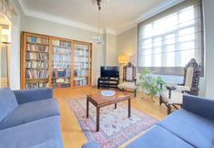 기타 6 Flat With Balcony and Bosphorus View in Beyoglu