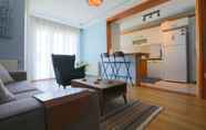Others 7 Modern and Stylish Flat With Balcony in Atasehir