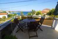 Khác Vibrant Flat With Sea View Near Sea in Cesme