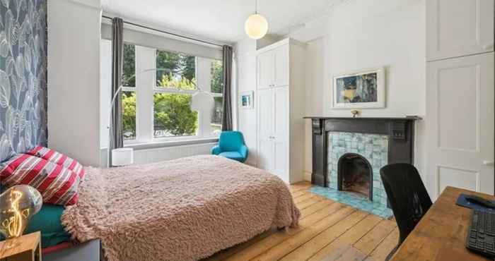 Others Stylish and Spacious 3 Bedroom Garden Flat in Fulham