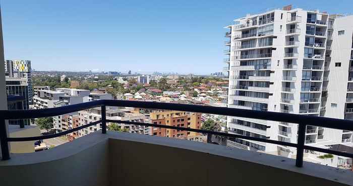 Lainnya Parramatta Hotel in Mantra Building