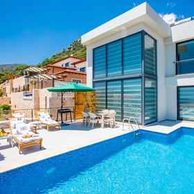 ภาพหลัก 1 Triplex Villa With Sauna Pool and Sea View in Kas, Khách sạn Düşler Evim Kaş