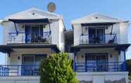 Others 2 Mesmerizing Flat With Shared Pool in Cesme