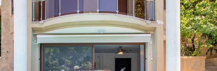 其他 Enchanting Villa With Backyard in Cesme Near Beach