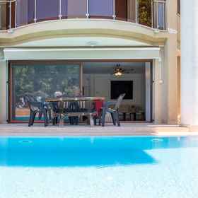 Primary image1Enchanting Villa With Backyard in Cesme Near Beach,伊兹密尔別墅