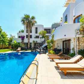 Primary image1卡爾坎海灘附近共享泳池的雙層房屋飯店,卡什区公寓