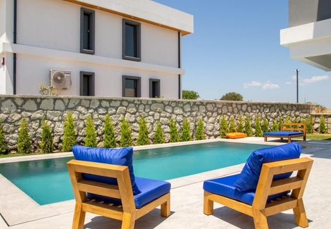 Others Lovely Villa With Private Pool in Alacati Cesme