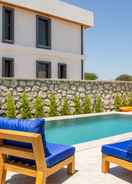 Imej utama Lovely Villa With Private Pool in Alacati Cesme