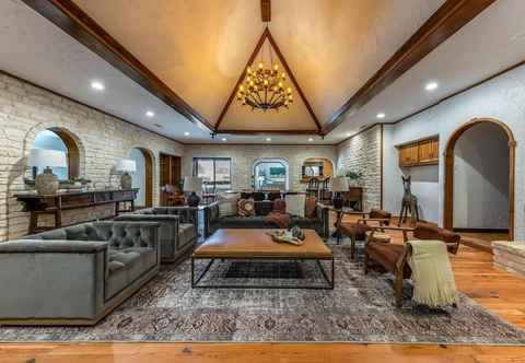 Others 9T Ranch by Boutiq in Gonzales