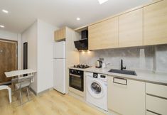 Others 7 Chic Flat With Central Location in Muratpasa