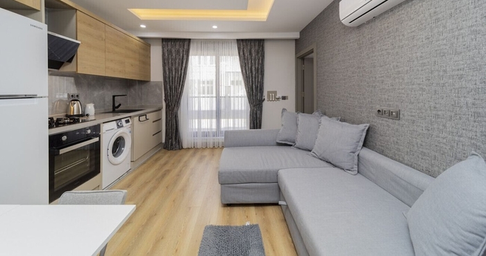 Others Chic Flat With Central Location in Muratpasa