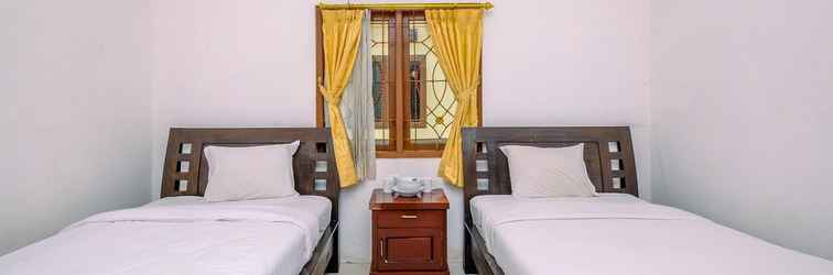 Others Big And Comfy Studio At Graha Wishnu Guest House