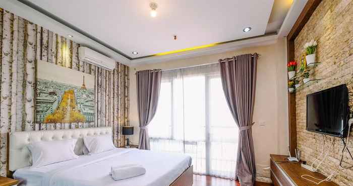 อื่นๆ Comfort And Modern Look Studio Apartment At Ambassade Kuningan