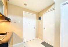 其他 7 Modest 2Br Apartment At Parahyangan Residence