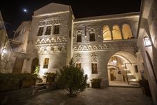 Others Sinasos Evleri