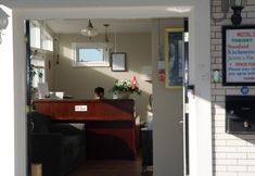 Others 2 THE HIGHLANDER INN